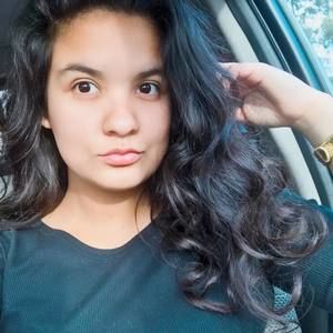 Meet your Posher, Abigail